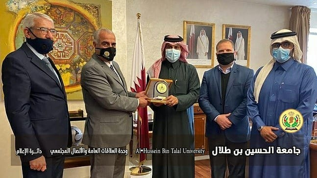 سفير دولة قطر في عمان يستقبل رئيس الجامعة 